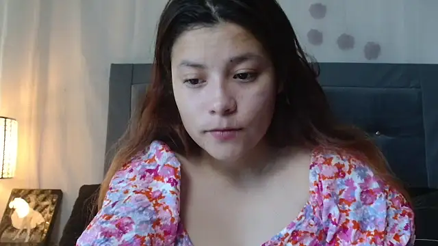 Snapshot of 3littleschoolteens chatting on April 2, 2026, 5:52 pm 3littleschoolteens online show from April 2, 2026, 5:52 pm