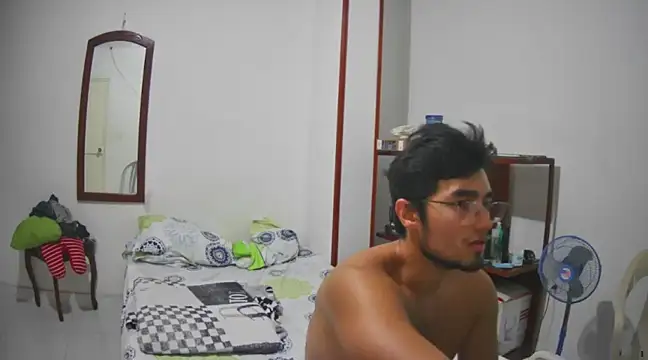 lechero226 online show from March 12, 2025, 4:30 am