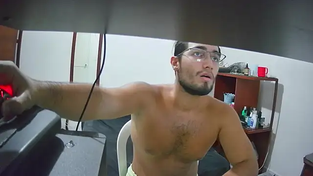 lechero226 online show from September 19, 2025, 10:47 pm