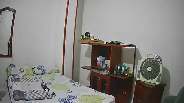 lechero226 online show from November 18, 2025, 11:26 pm