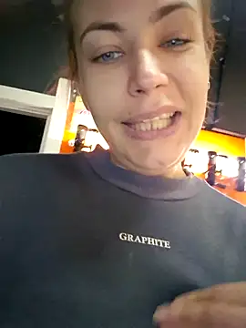 Snapshot of Keli_Jessi chatting on November 3, 2025, 1:58 pm Keli Jessi online show from November 3, 2025, 1:58 pm