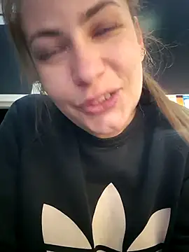 Snapshot of Keli_Jessi chatting on January 15, 2026, 1:47 pm Keli Jessi online show from January 15, 2026, 1:47 pm