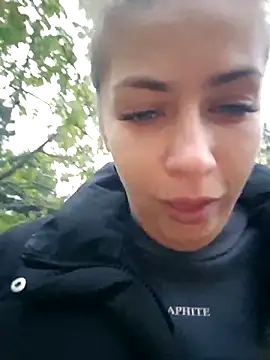 Snapshot of Keli_Jessi chatting on November 17, 2025, 2:21 pm Keli Jessi online show from November 17, 2025, 2:21 pm