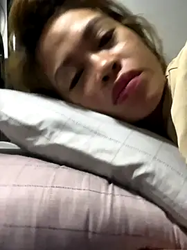 pinay4uwithagoodheart online show from October 30, 2025, 9:44 pm