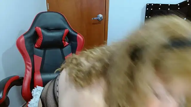 Ursulawhite69 online show from February 25, 2026, 4:29 pm