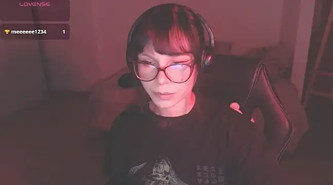 Snapshot of modjo_ chatting on January 28, 2025, 2:00 am modjo  online show from January 28, 2025, 2:00 am