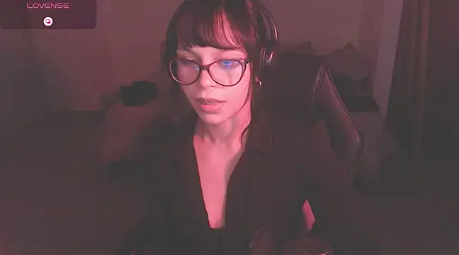 Snapshot of modjo_ chatting on December 29, 2024, 6:14 am modjo  online show from December 29, 2024, 6:14 am