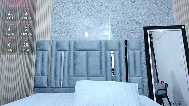 Snapshot of veronicaroose_ chatting on November 3, 2025, 12:31 pm veronicaroose online show from November 3, 2025, 12:31 pm