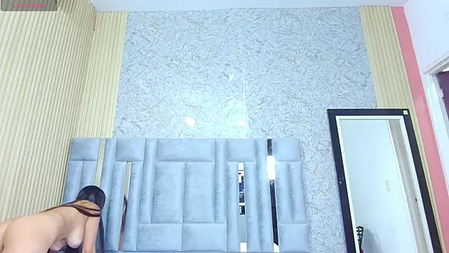 Snapshot of veronicaroose_ chatting on September 20, 2025, 2:38 am veronicaroose online show from September 20, 2025, 2:38 am