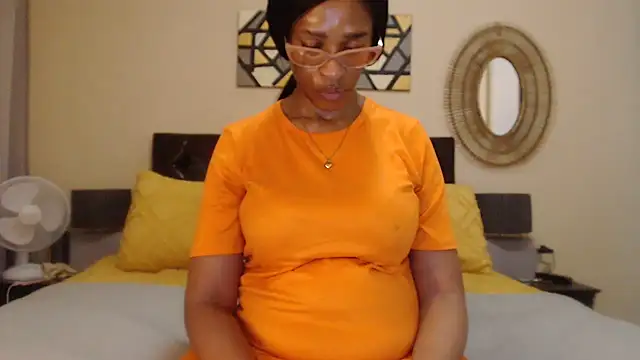 Snapshot of Creamyass22 chatting on November 24, 2025, 4:29 pm Creamyass22 online show from November 24, 2025, 4:29 pm