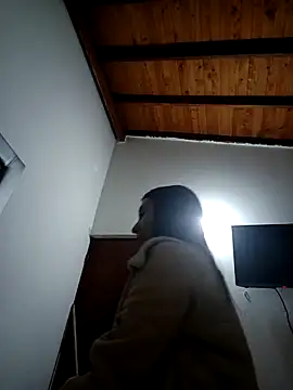 LunaZambrano online show from March 28, 2026, 3:40 am