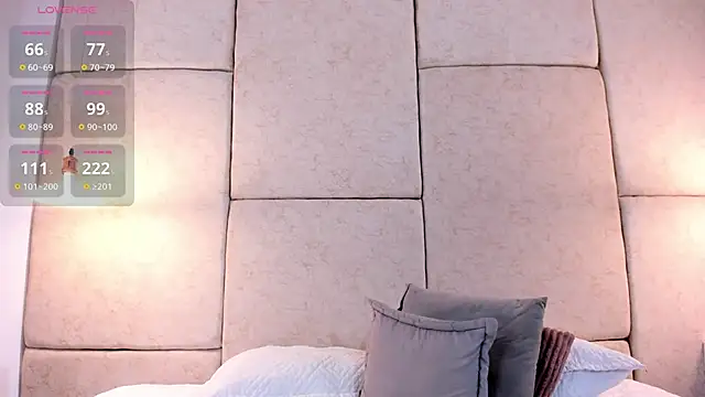 Snapshot of aisha_vs chatting on October 27, 2025, 12:50 pm aisha vs online show from October 27, 2025, 12:50 pm