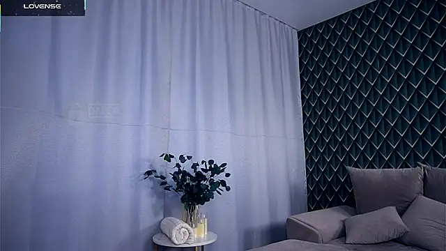 AmmyScotch online show from September 28, 2025, 4:19 am