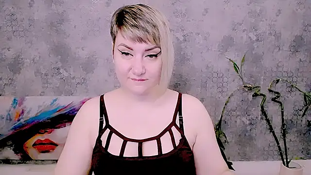 Snapshot of Djullia chatting on May 17, 2026, 5:07 am Djullia online show from May 17, 2026, 5:07 am