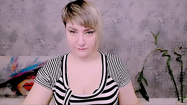 Snapshot of Djullia chatting on February 28, 2026, 6:24 am Djullia online show from February 28, 2026, 6:24 am