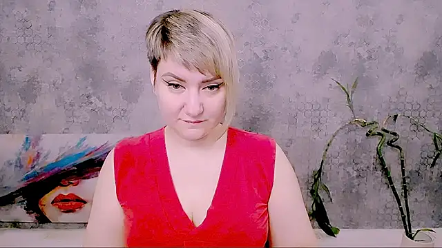 Snapshot of Djullia chatting on March 28, 2026, 6:14 am Djullia online show from March 28, 2026, 6:14 am