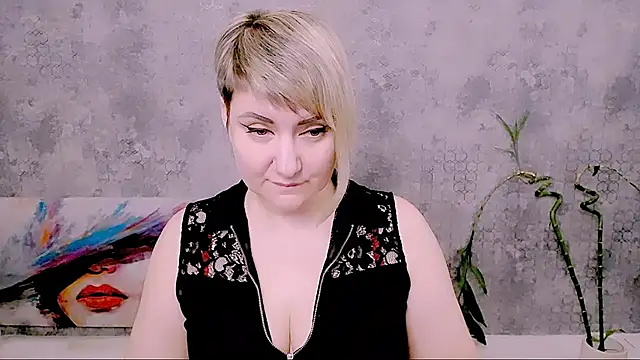 Snapshot of Djullia chatting on March 21, 2026, 8:19 am Djullia online show from March 21, 2026, 8:19 am