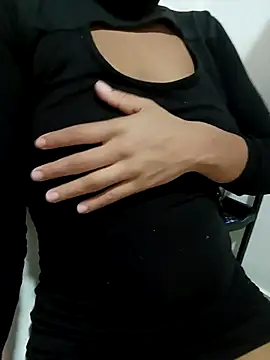 annie-19 online show from September 16, 2025, 3:29 am