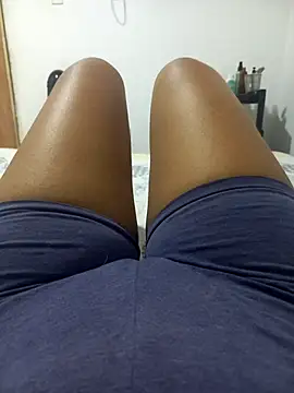 annie-19 online show from September 24, 2025, 2:29 am