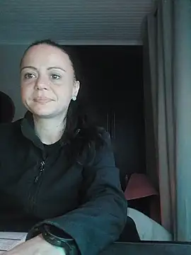 MrsBunnyBum online show from May 19, 2026, 6:20 am
