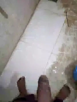 Snapshot of Roxy_Hard chatting on December 5, 2024, 12:03 am Roxy Hard online show from December 5, 2024, 12:03 am