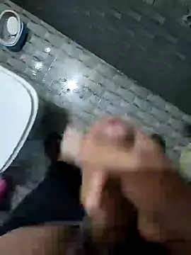 Snapshot of Roxy_Hard chatting on January 14, 2025, 11:16 pm Roxy Hard online show from January 14, 2025, 11:16 pm