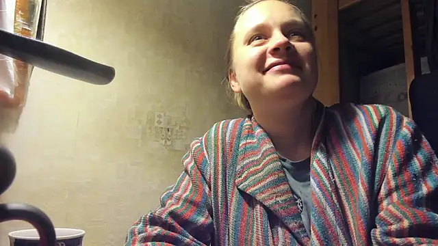 Snapshot of FrumCake chatting on February 8, 2025, 6:33 pm FrumCake online show from February 8, 2025, 6:33 pm