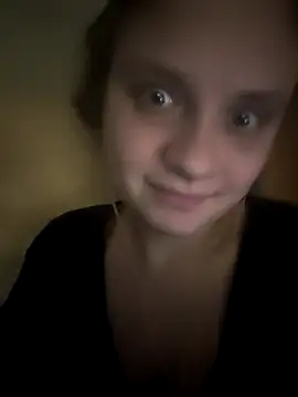 Snapshot of FrumCake chatting on December 2, 2025, 10:44 pm FrumCake online show from December 2, 2025, 10:44 pm