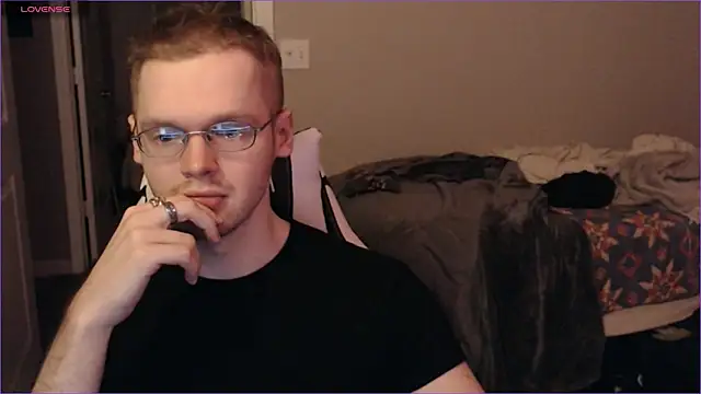 doloresman online show from February 14, 2025, 3:43 am