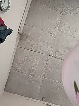 Shreya-Shetty09 online show from October 23, 2025, 2:10 am