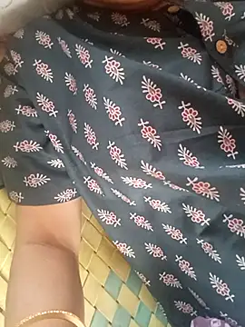 Shreya-Shetty09 online show from March 8, 2025, 12:20 pm