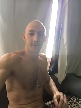 RomanPolend online show from October 19, 2025, 3:04 pm