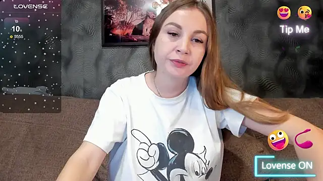 CassieMils online show from September 13, 2025, 7:36 pm