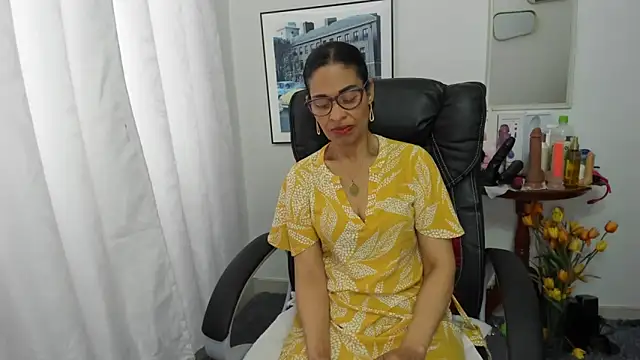 Snapshot of Aries_Mature chatting on March 22, 2025, 5:20 pm Aries Mature online show from March 22, 2025, 5:20 pm