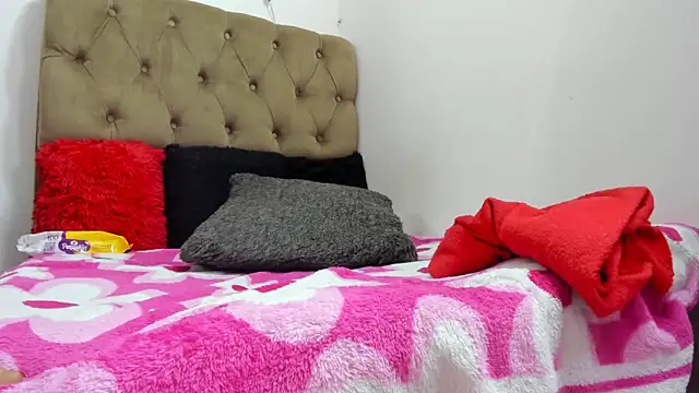 Snapshot of Aries_Mature chatting on March 9, 2025, 12:10 am Aries Mature online show from March 9, 2025, 12:10 am