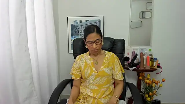 Snapshot of Aries_Mature chatting on March 19, 2025, 6:01 pm Aries Mature online show from March 19, 2025, 6:01 pm