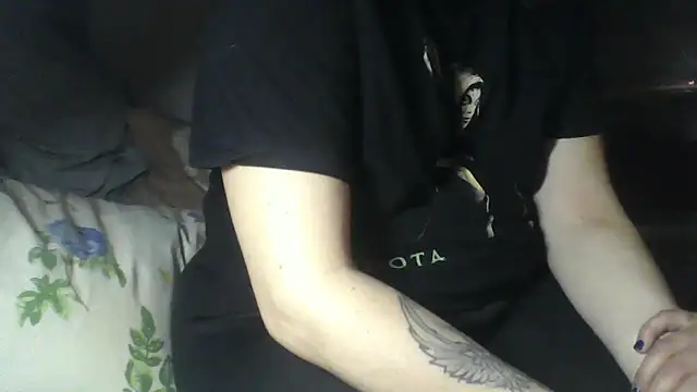 Snapshot of Alma_Evelynne chatting on February 12, 2026, 8:19 pm Alma Evelynne online show from February 12, 2026, 8:19 pm