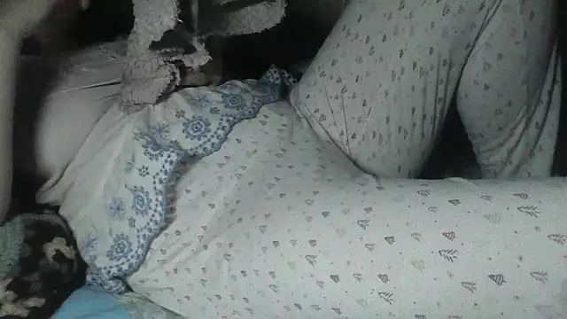 Snapshot of Alma_Evelynne chatting on February 15, 2026, 7:46 pm Alma Evelynne online show from February 15, 2026, 7:46 pm