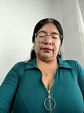   valentina18 online show from January 14, 2026, 1:26 pm