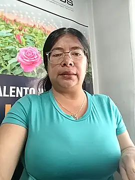   valentina18 online show from April 4, 2026, 1:17 pm