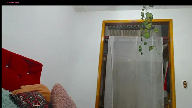 Snapshot of LAICK_01 chatting on April 29, 2026, 5:11 am LAICK 01 online show from April 29, 2026, 5:11 am