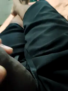 Snapshot of Arthu2r chatting on December 20, 2025, 8:55 pm Arthu2r online show from December 20, 2025, 8:55 pm