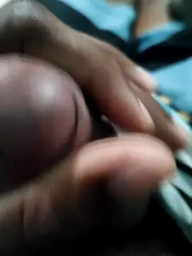 Snapshot of Arthu2r chatting on November 8, 2025, 1:47 pm Arthu2r online show from November 8, 2025, 1:47 pm