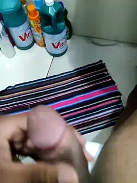 Snapshot of Arthu2r chatting on January 14, 2026, 9:07 pm Arthu2r online show from January 14, 2026, 9:07 pm