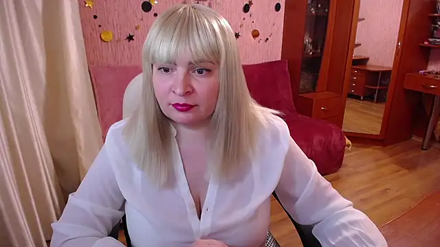 Snapshot of -MeowMeow chatting on February 24, 2025, 8:03 pm -MeowMeow online show from February 24, 2025, 8:03 pm