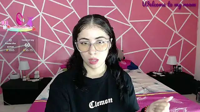 Snapshot of valentina_angel chatting on September 18, 2025, 8:34 pm valentina angel online show from September 18, 2025, 8:34 pm