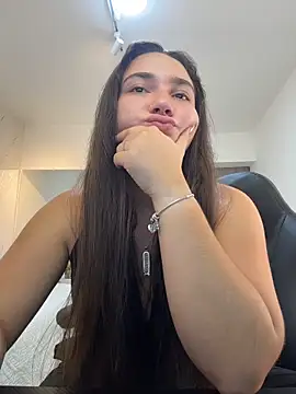 Snapshot of ava_blue chatting on May 21, 2026, 7:55 pm ava blue online show from May 21, 2026, 7:55 pm