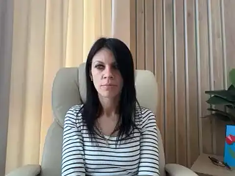 Snapshot of InjaAtHome chatting on May 25, 2026, 6:34 am InjaAtHome online show from May 25, 2026, 6:34 am