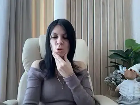 Snapshot of InjaAtHome chatting on February 9, 2026, 7:06 am InjaAtHome online show from February 9, 2026, 7:06 am