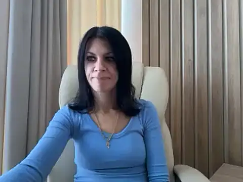 Snapshot of InjaAtHome chatting on October 25, 2025, 8:24 am InjaAtHome online show from October 25, 2025, 8:24 am